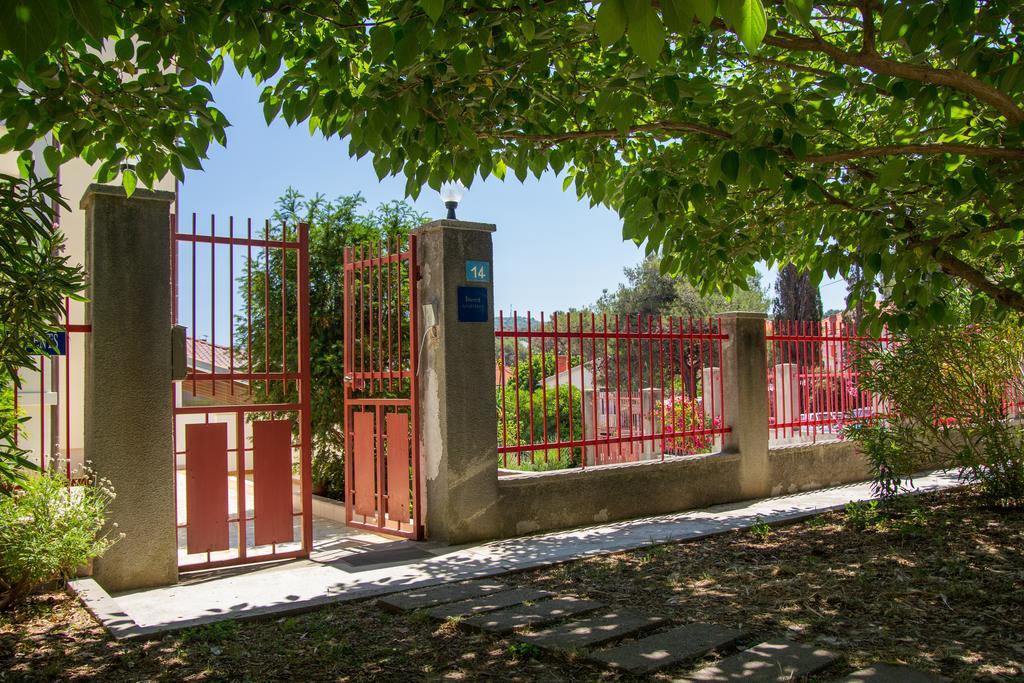 Apartmani Dorita Mali Lošinj Exteriör bild
