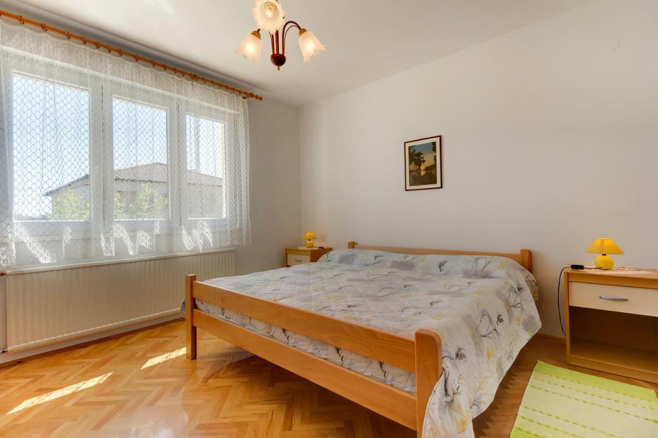Apartmani Dorita Mali Lošinj Exteriör bild